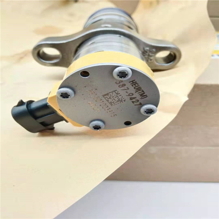 3879427 C7 Diesel Engine Fuel Injector ASSY 20*10*7CM Fit For E320D